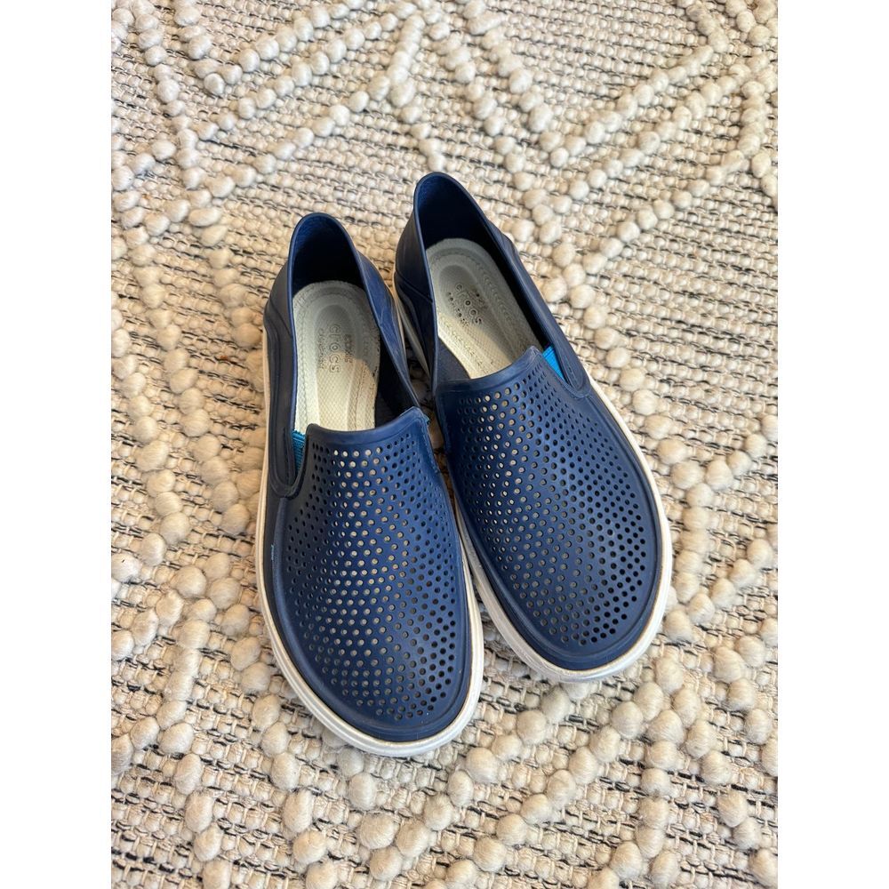 Croc Navy Blue‎ size 2